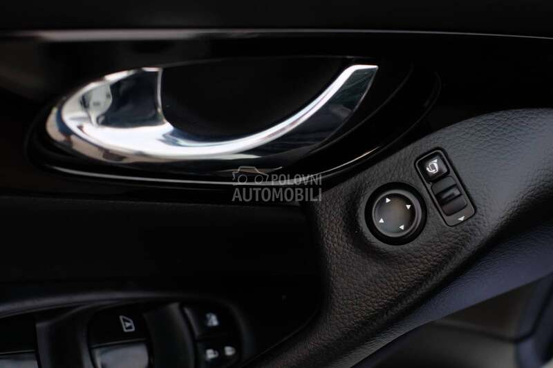 Nissan Qashqai 1.6DCi 4x4 Tekna360