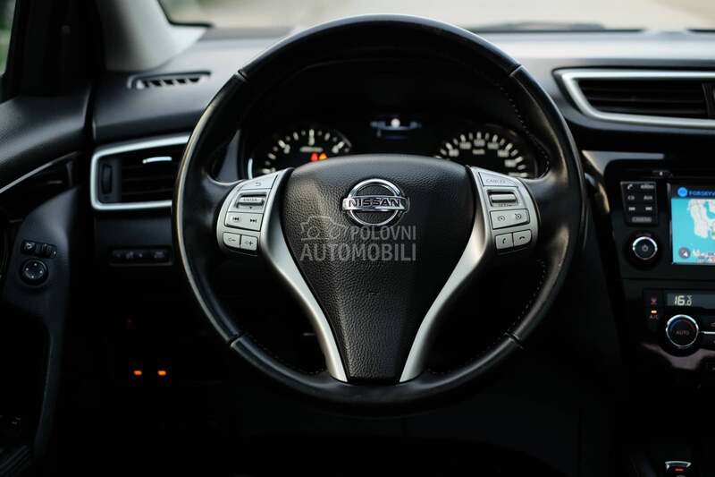 Nissan Qashqai 1.6DCi 4x4 Tekna360