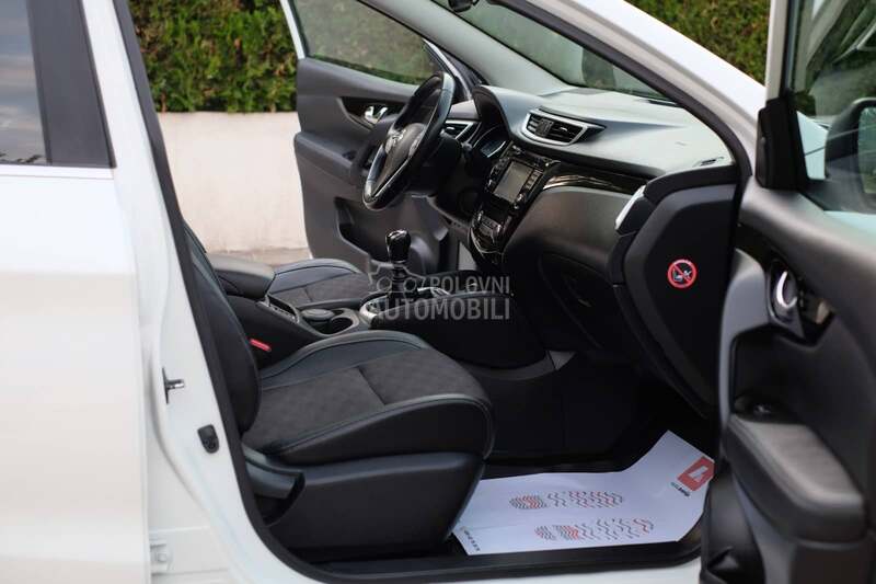 Nissan Qashqai 1.6DCi 4x4 Tekna360