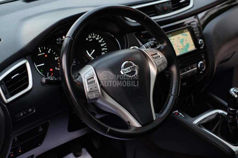 Nissan Qashqai 1.6DCi 4x4 Tekna360