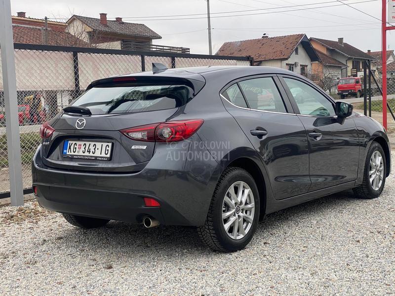 Mazda 3 ODLlCNA,SERVlSI