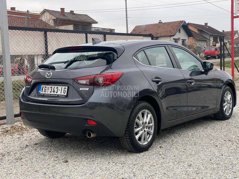 Mazda 3 ODLlCNA,SERVlSI