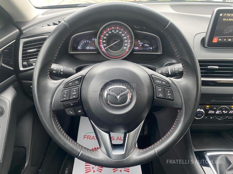 Mazda 3 ODLlCNA,SERVlSI