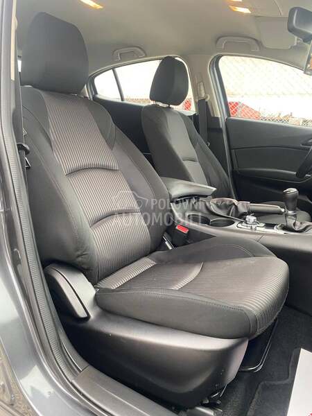 Mazda 3 ODLlCNA,SERVlSI