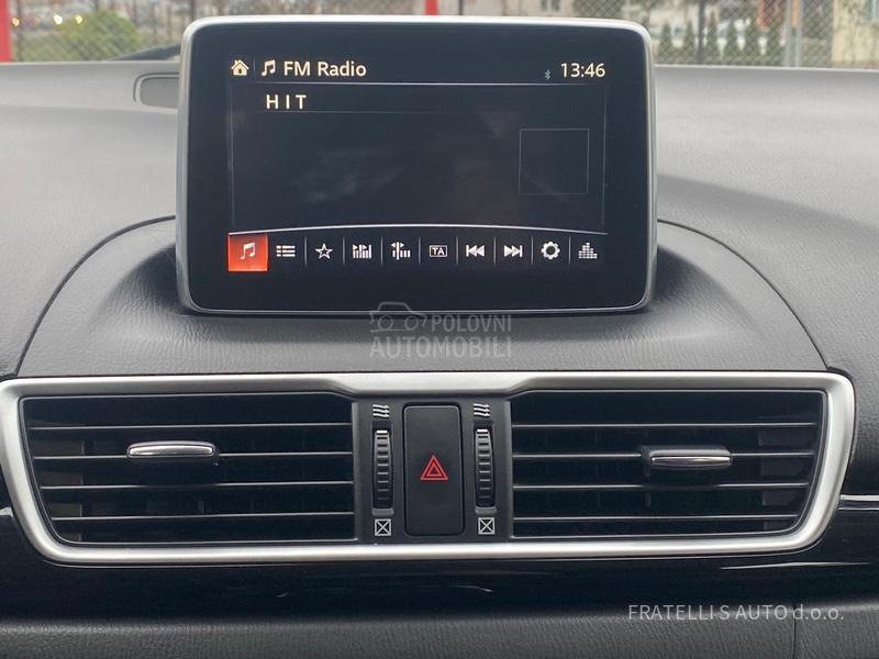 Mazda 3 ODLlCNA,SERVlSI