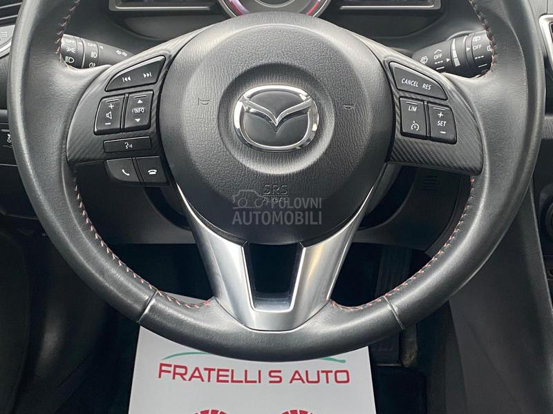 Mazda 3 ODLlCNA,SERVlSI