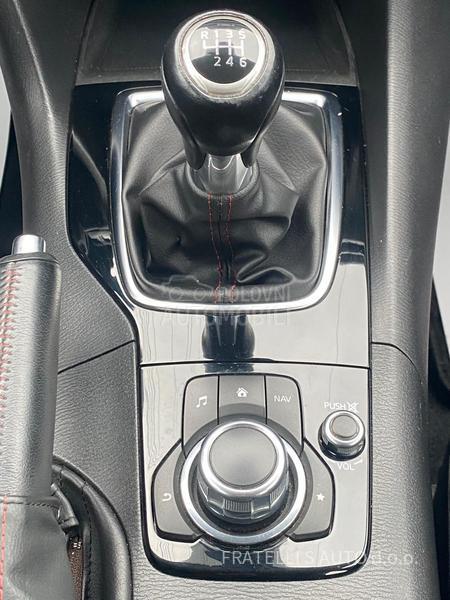 Mazda 3 ODLlCNA,SERVlSI