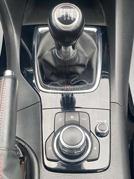 Mazda 3 ODLlCNA,SERVlSI