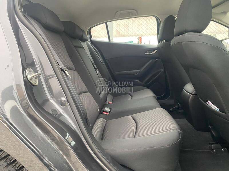 Mazda 3 ODLlCNA,SERVlSI