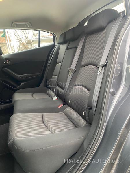 Mazda 3 ODLlCNA,SERVlSI