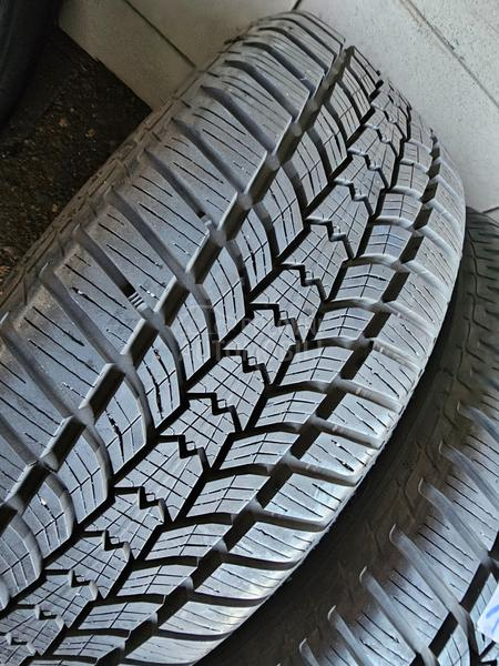 Sava 215/55 R17 Zimska