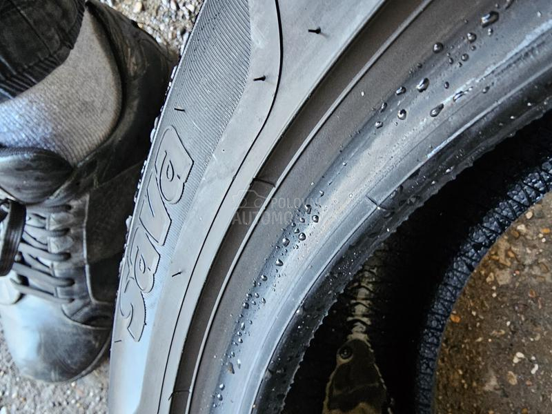 Sava 215/55 R17 Zimska