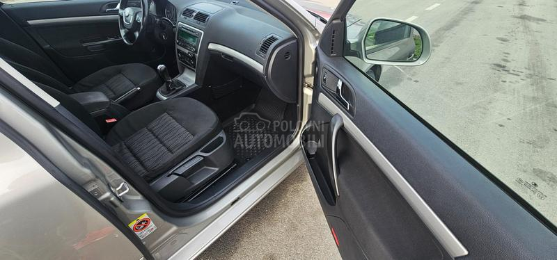 Škoda Octavia 1.6 TDI ELEGANCE