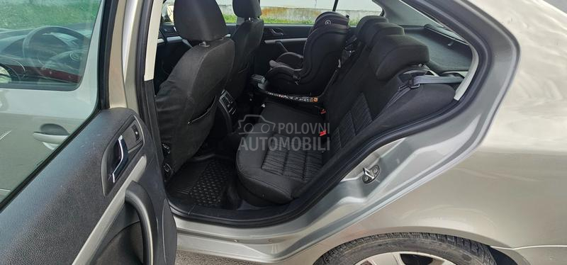 Škoda Octavia 1.6 TDI ELEGANCE