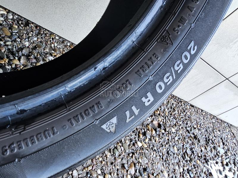 Continental 205/50 R17 Zimska
