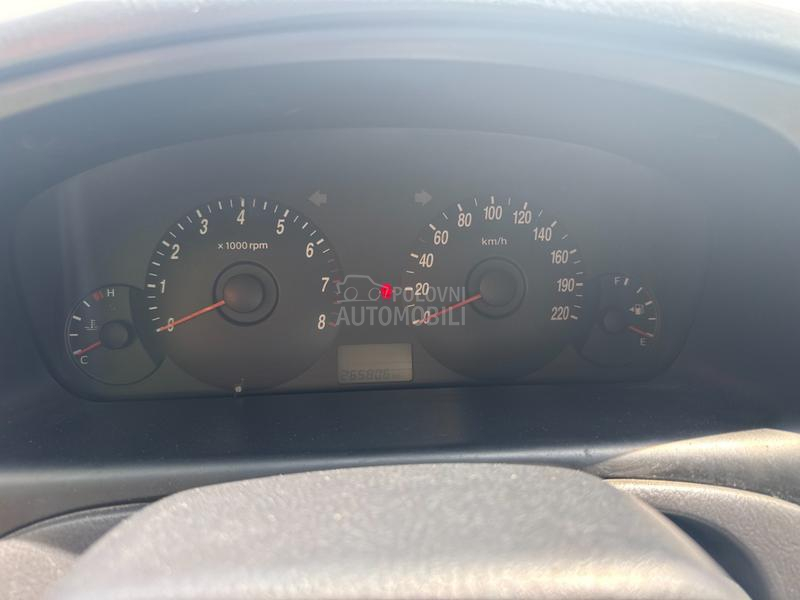 Hyundai Elantra 1.6 DR