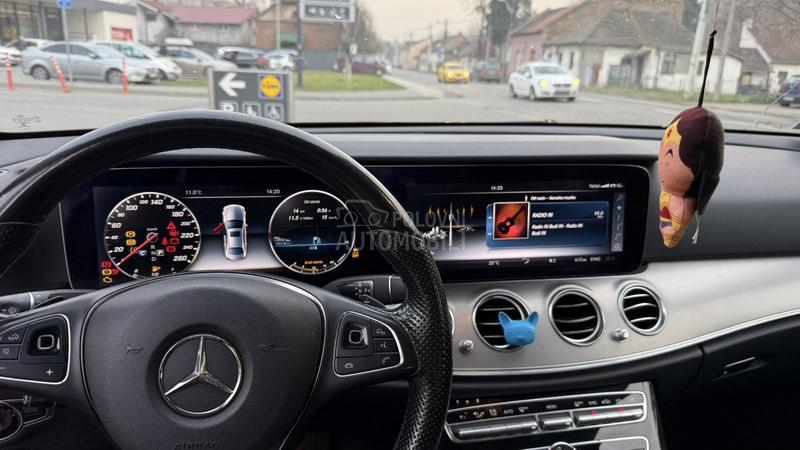 Mercedes Benz E 220 2.0
