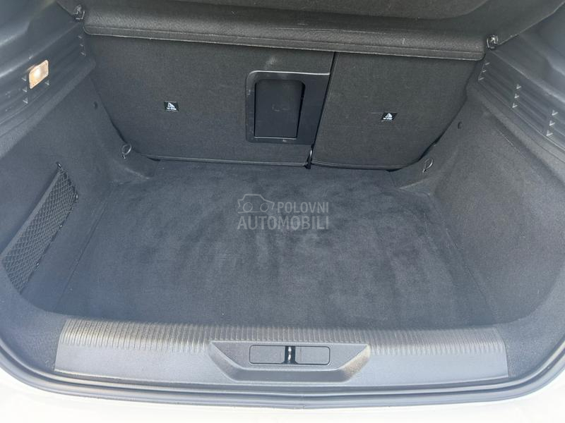 Peugeot 308 LED/NAV/KAM