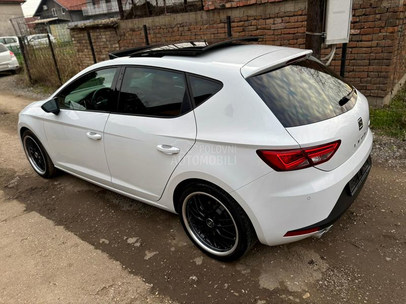 Seat Leon 1.8T DSG/ Pano/ FR