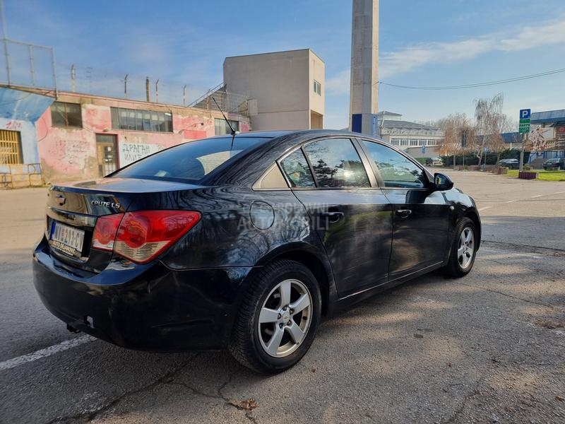 Chevrolet Cruze 