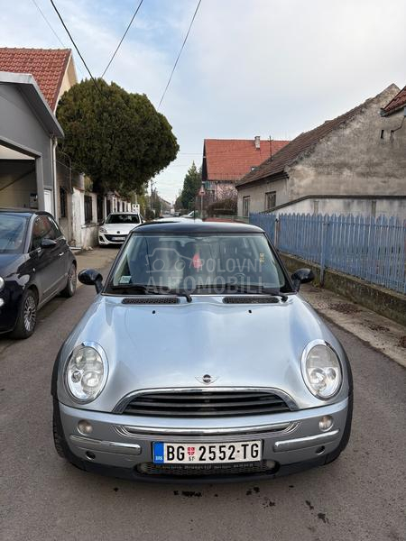 MINI Cooper 1.6
