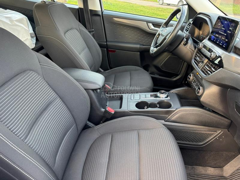 Ford Kuga TITAN/4x4/AUT