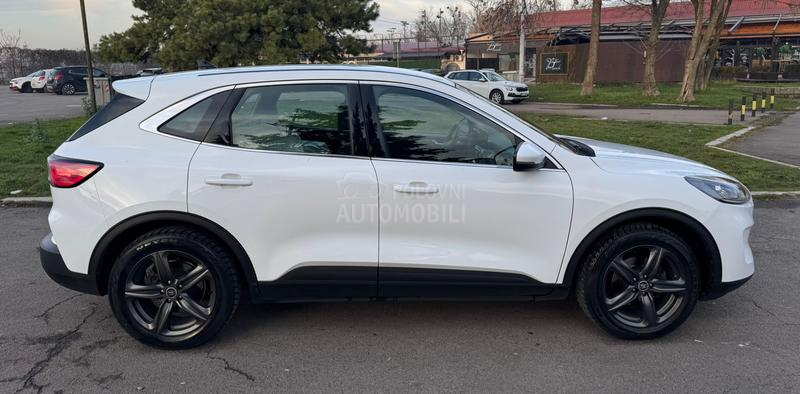 Ford Kuga TITAN/4x4/AUT