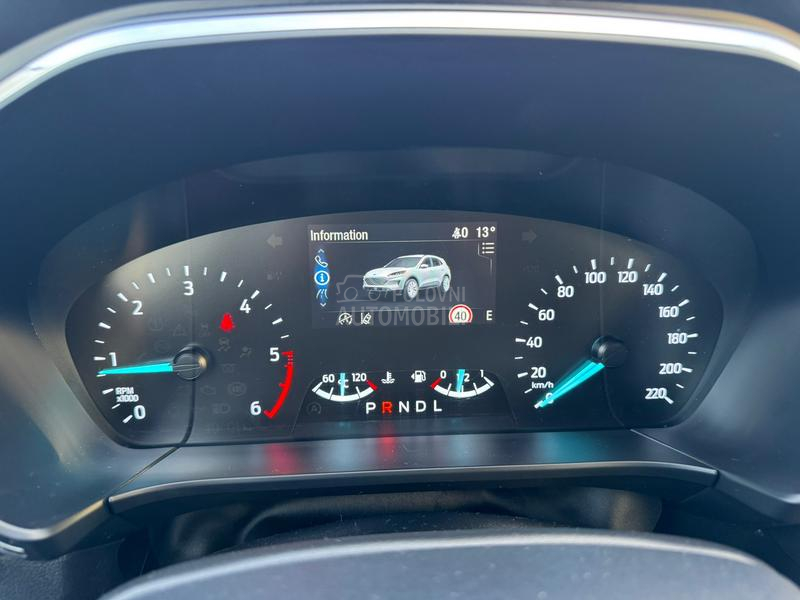 Ford Kuga TITAN/4x4/AUT