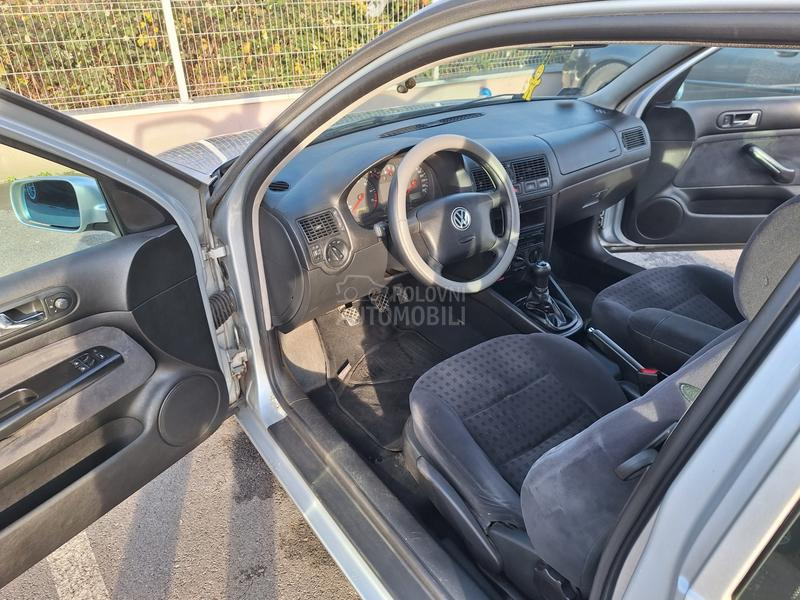 Volkswagen Golf 4 1.6 16V