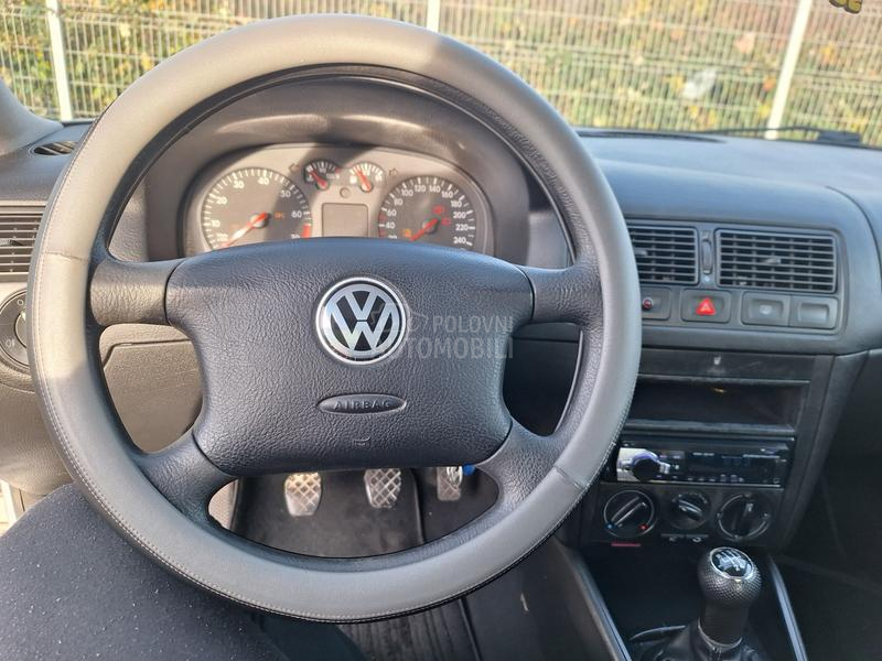 Volkswagen Golf 4 1.6 16V