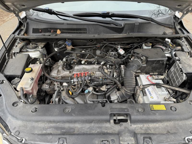 Toyota RAV 4 2.0 Valvematic