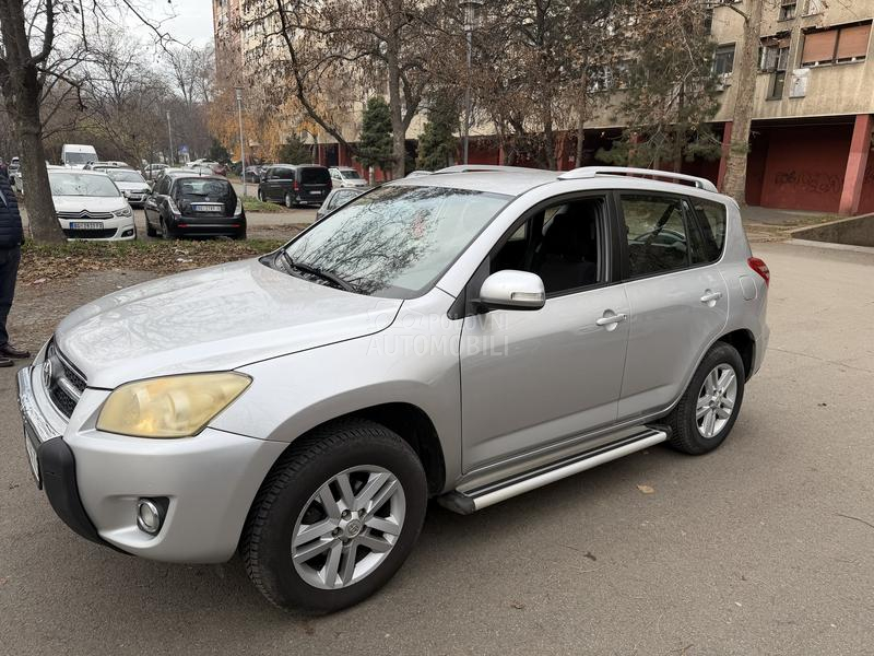 Toyota RAV 4 2.0 Valvematic