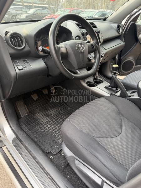 Toyota RAV 4 2.0 Valvematic