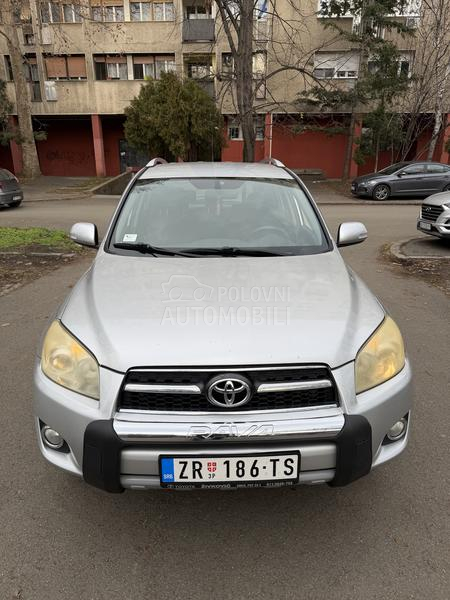 Toyota RAV 4 2.0 Valvematic