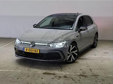 Volkswagen Golf 8 1.5 eTSI R-LINE PAN