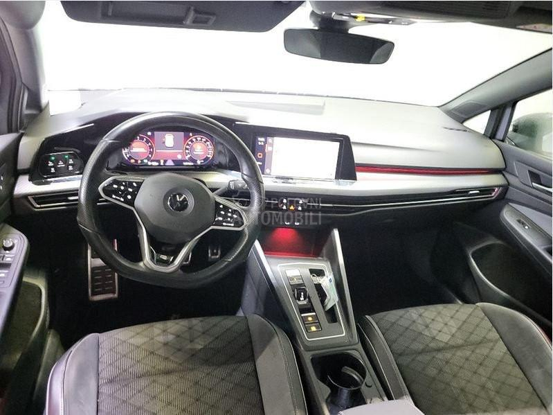 Volkswagen Golf 8 1.5 eTSI R-LINE PAN