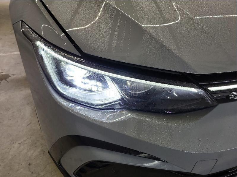 Volkswagen Golf 8 1.5 eTSI R-LINE PAN