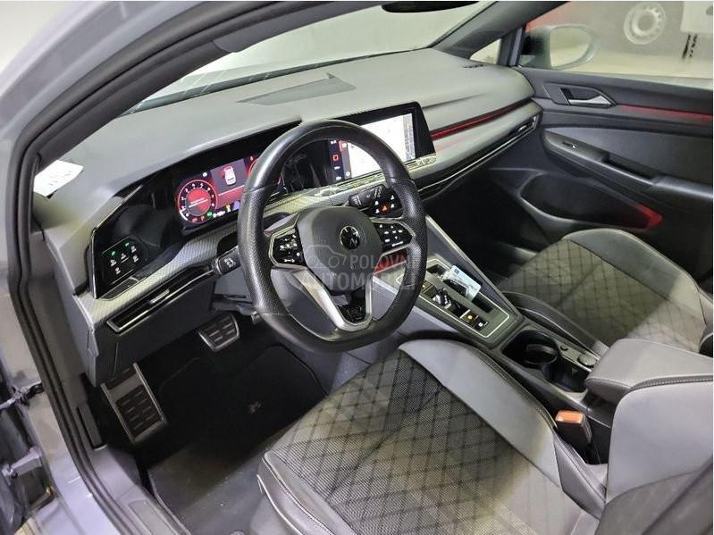 Volkswagen Golf 8 1.5 eTSI R-LINE PAN