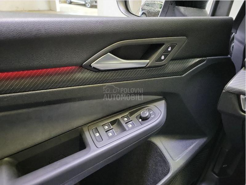 Volkswagen Golf 8 1.5 eTSI R-LINE PAN