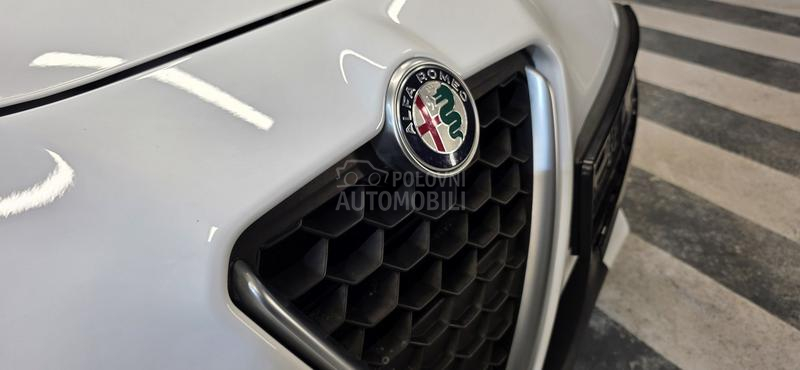 Alfa Romeo Giulietta 2.0jtdm nov nov