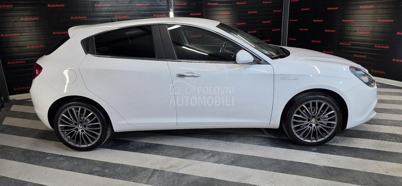Alfa Romeo Giulietta 2.0jtdm nov nov