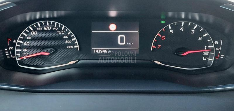 Peugeot 2008 ACTIVE BUSINESS