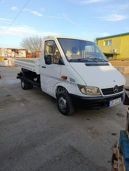 Mercedes Benz Sprinter
