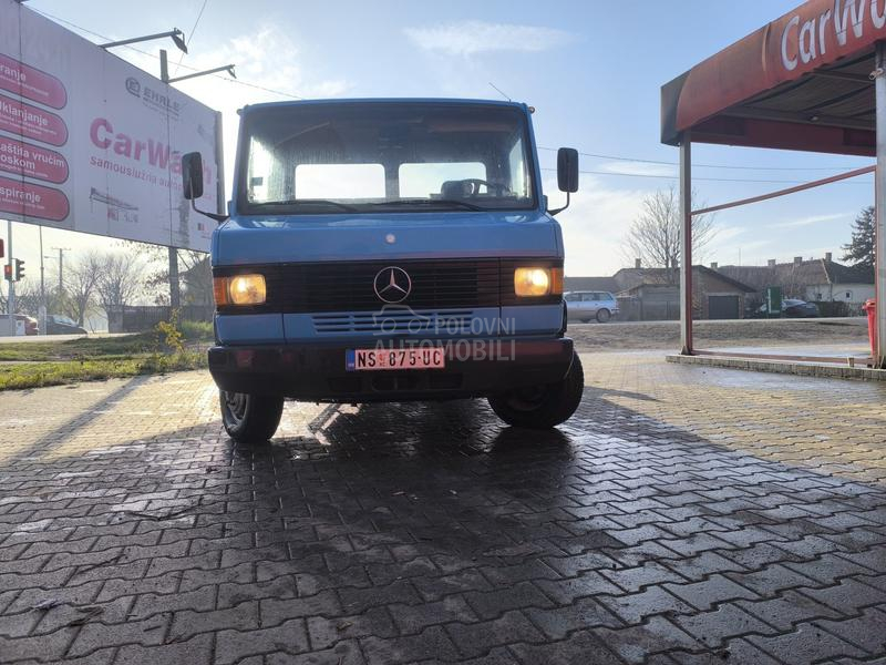 Mercedes Benz Vario 609D