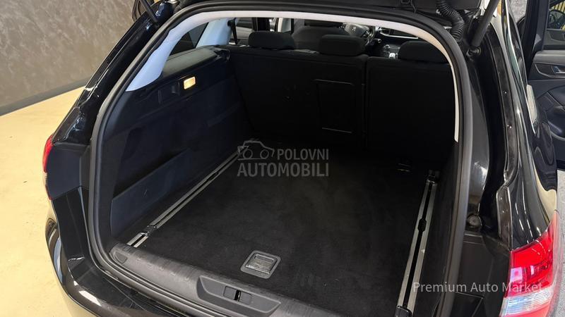 Peugeot 308 //1.6 HDI/PANO/KAM