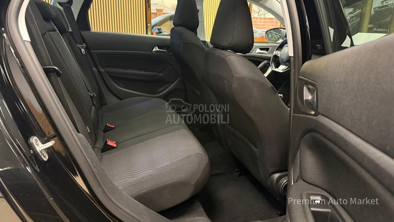 Peugeot 308 //1.6 HDI/PANO/KAM