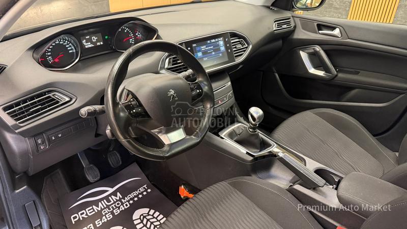 Peugeot 308 //1.6 HDI/PANO/KAM