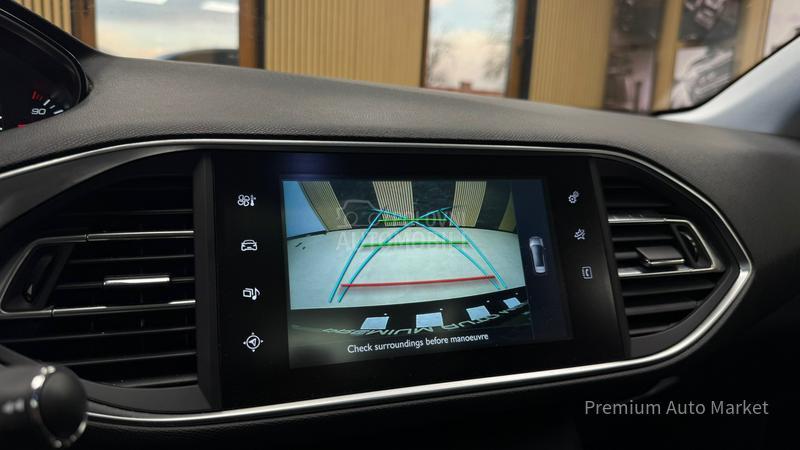 Peugeot 308 //1.6 HDI/PANO/KAM