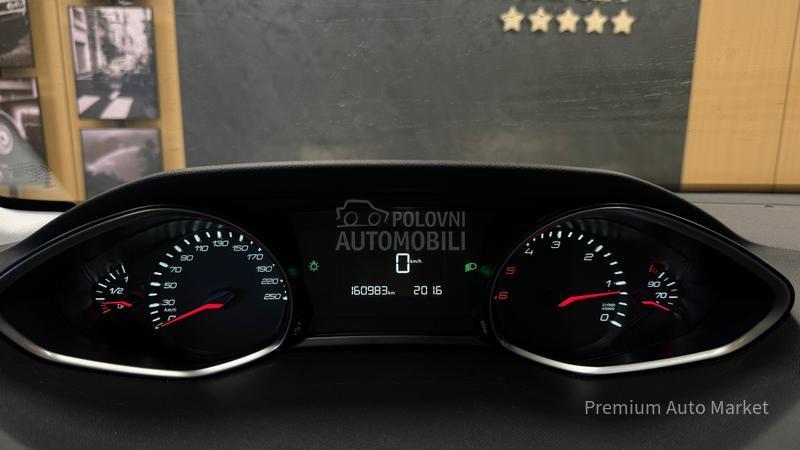 Peugeot 308 //1.6 HDI/PANO/KAM