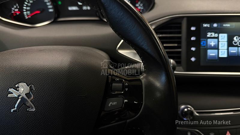 Peugeot 308 //1.6 HDI/PANO/KAM